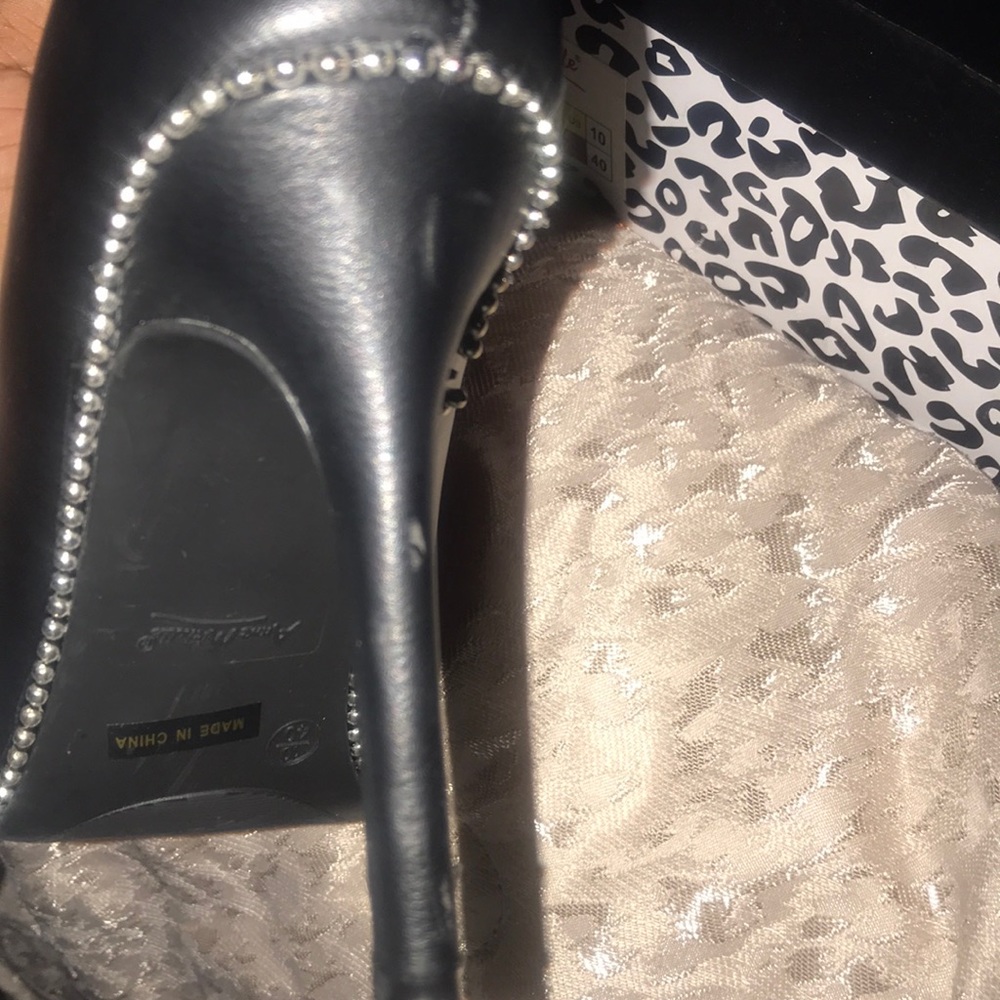 Booties - Picture 5 of 7